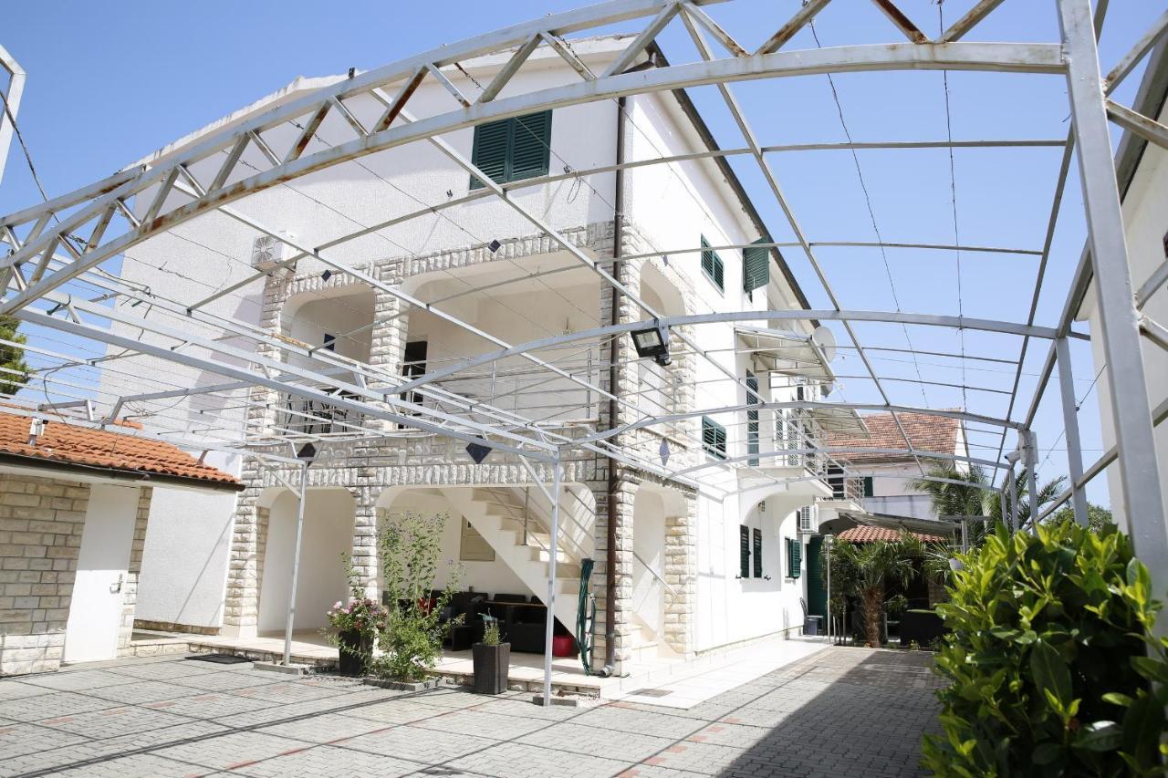 Apartments Lepur Βόντιτσε Εξωτερικό φωτογραφία